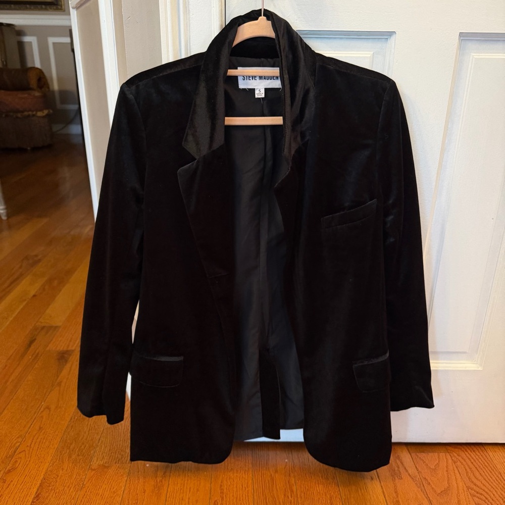 Steve Madden Black Velvet Blazer Jacket
